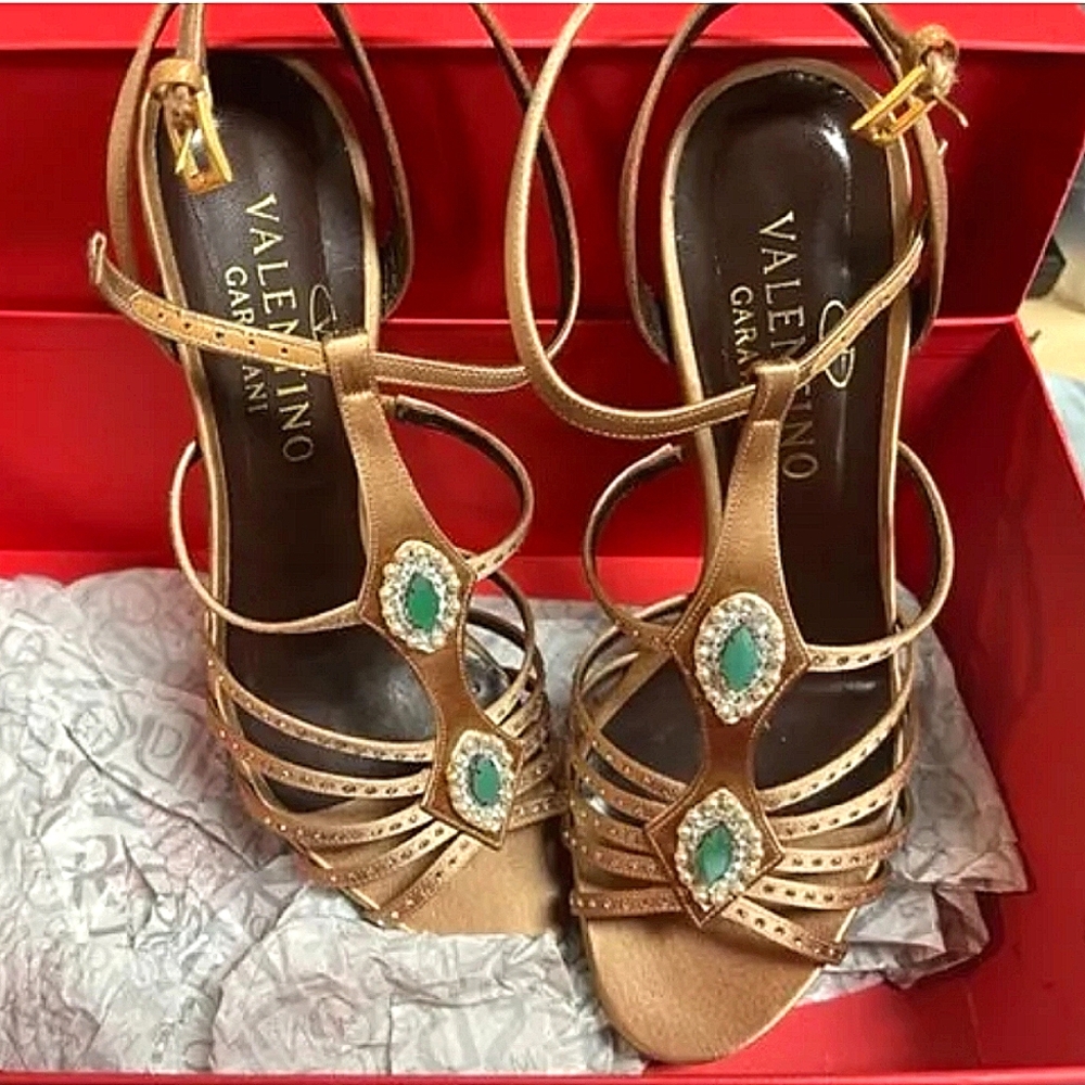 Genuine Vintage Y2K Valentino